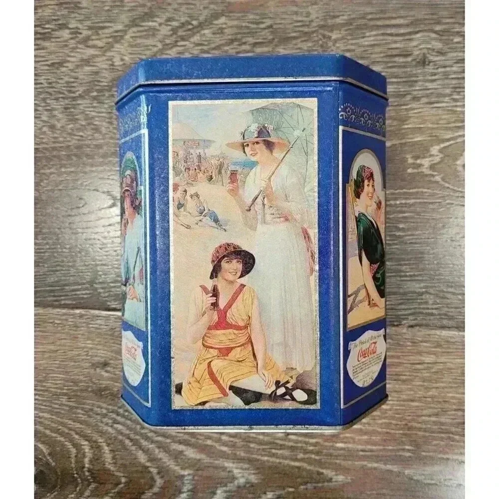 Vintage Coca Cola metal tin‎ #1